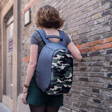 BOBBY COMPACT CAMOUFLAGE GREEN Рюкзак антизлодій XD Design