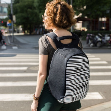 BOBBY COMPACT ZEBRA Рюкзак антизлодій XD Design