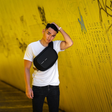 BOBBY SLING BLACK Сумка-слінг антизлодій XD Design